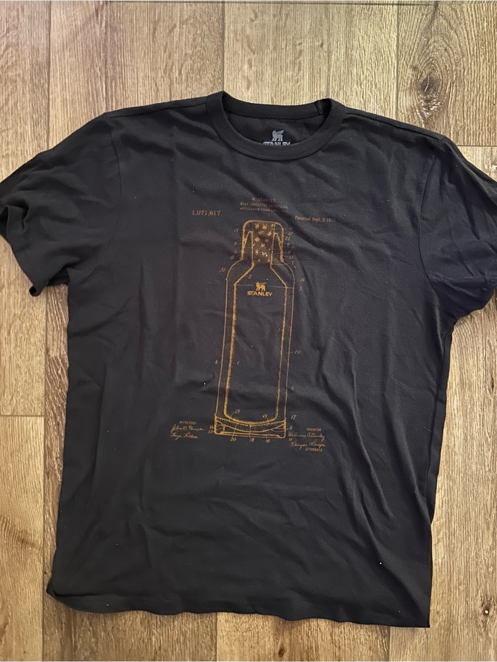 Stanley Vintage Bottle Patent T-Shirt Black Graphic Tee